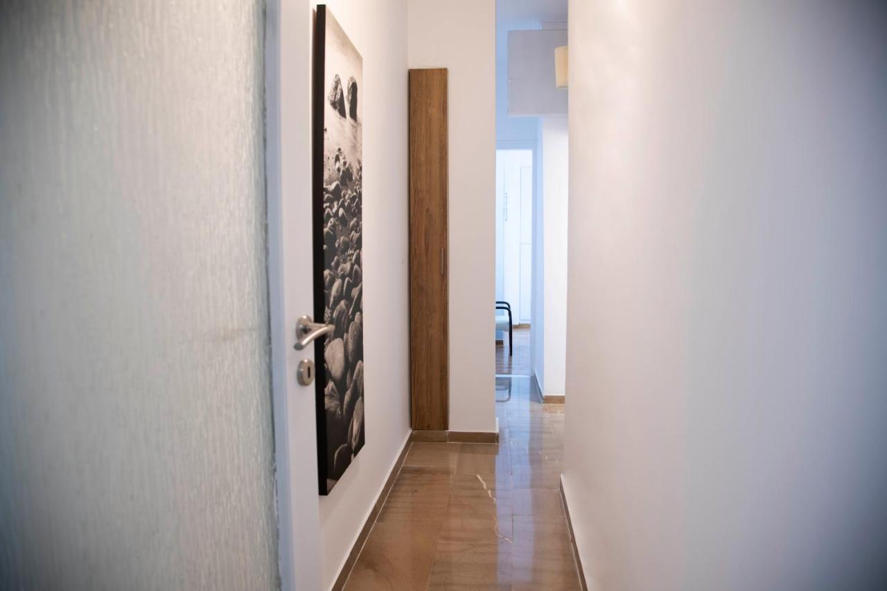 Konstantinos Stylish Brand New Apt In The Heart Of Atény Exteriér fotografie
